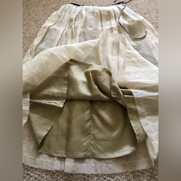 Elegant Cream Maxi Skirt - Picture 9 of 12